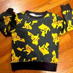Boys XS pokeman Sweatshirt